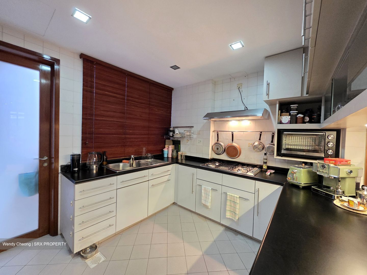 Palm Grove Condominium (D19), Condominium #555715711